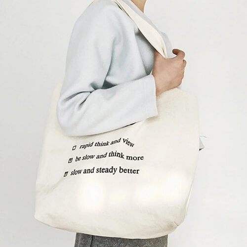 canvas tote with zipper